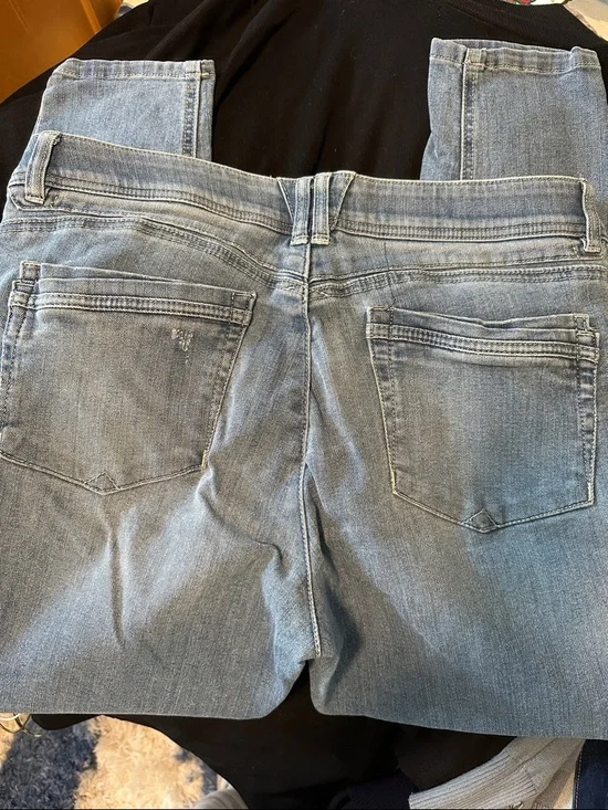 Democracy Faded Light Blue Denim Jeans - Picture 4 of 4